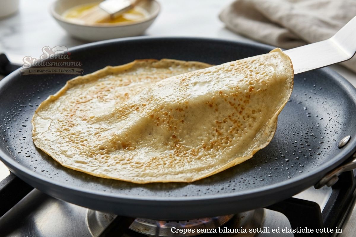 Crepes senza bilancia sottili ed elastiche cotte in padella