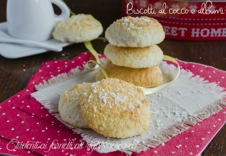 biscotti al cocco e albumi ricetta biscotti facili e veloci senza burro