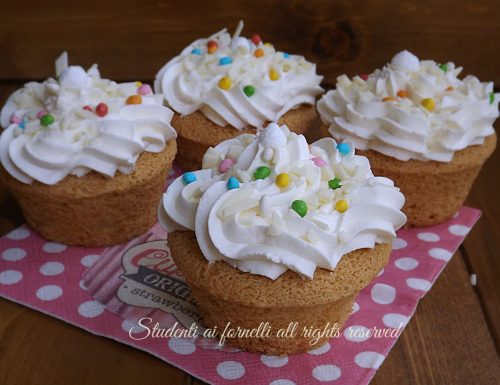 Cupcakes al cioccolato bianco e vaniglia