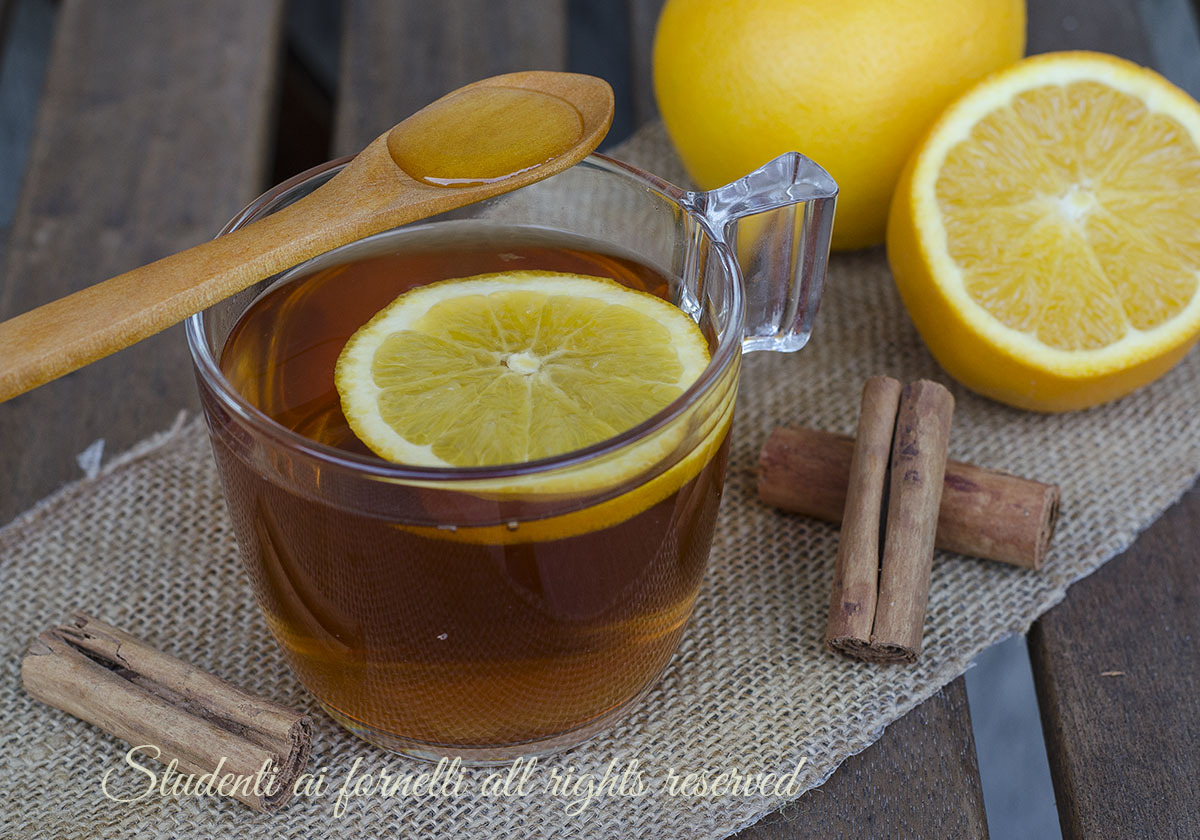 Tisana arancia miele e cannella per favorire il sistema immunitario ricetta tisana facile e veloce