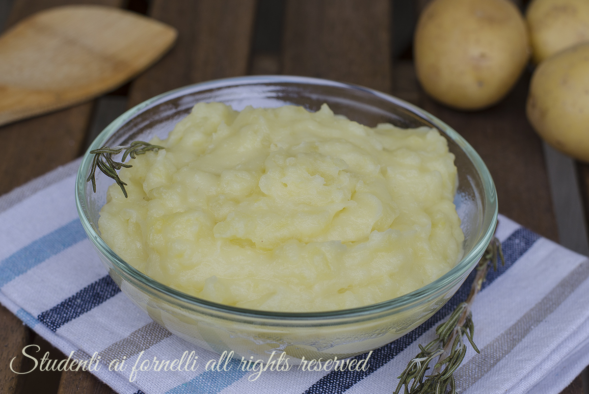 purè di patate veloce senza lessare le patate-al-formaggio-ricetta-contorno-sfizioso