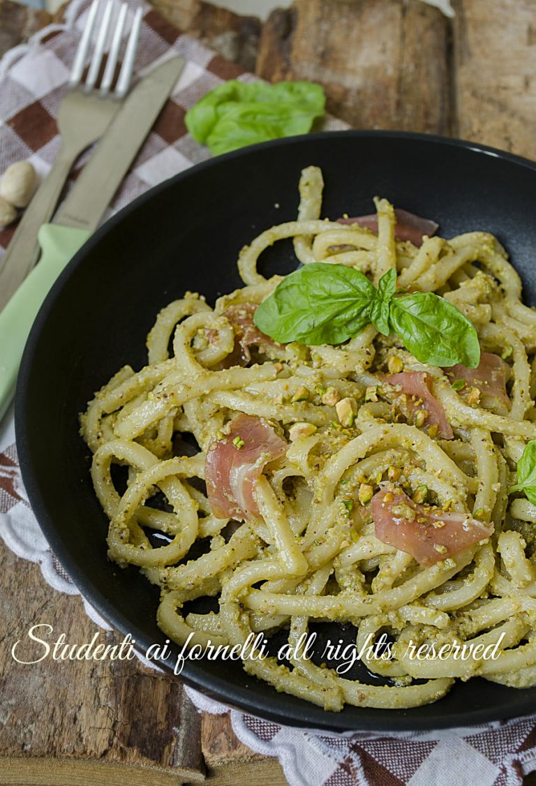 Pasta Con Pesto Di Pistacchi E Speck La Ricetta Cremosa Primi