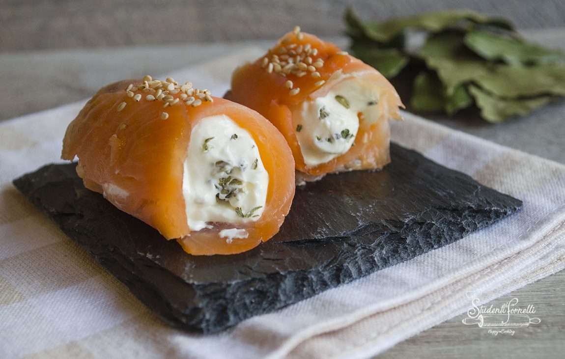 Rotolini Di Salmone E Robiola La Ricetta Senza Cottura Antipasti