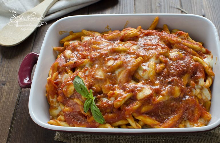 PASTA ALLA SORRENTINA: La Ricetta al FORNO cremosa e filante