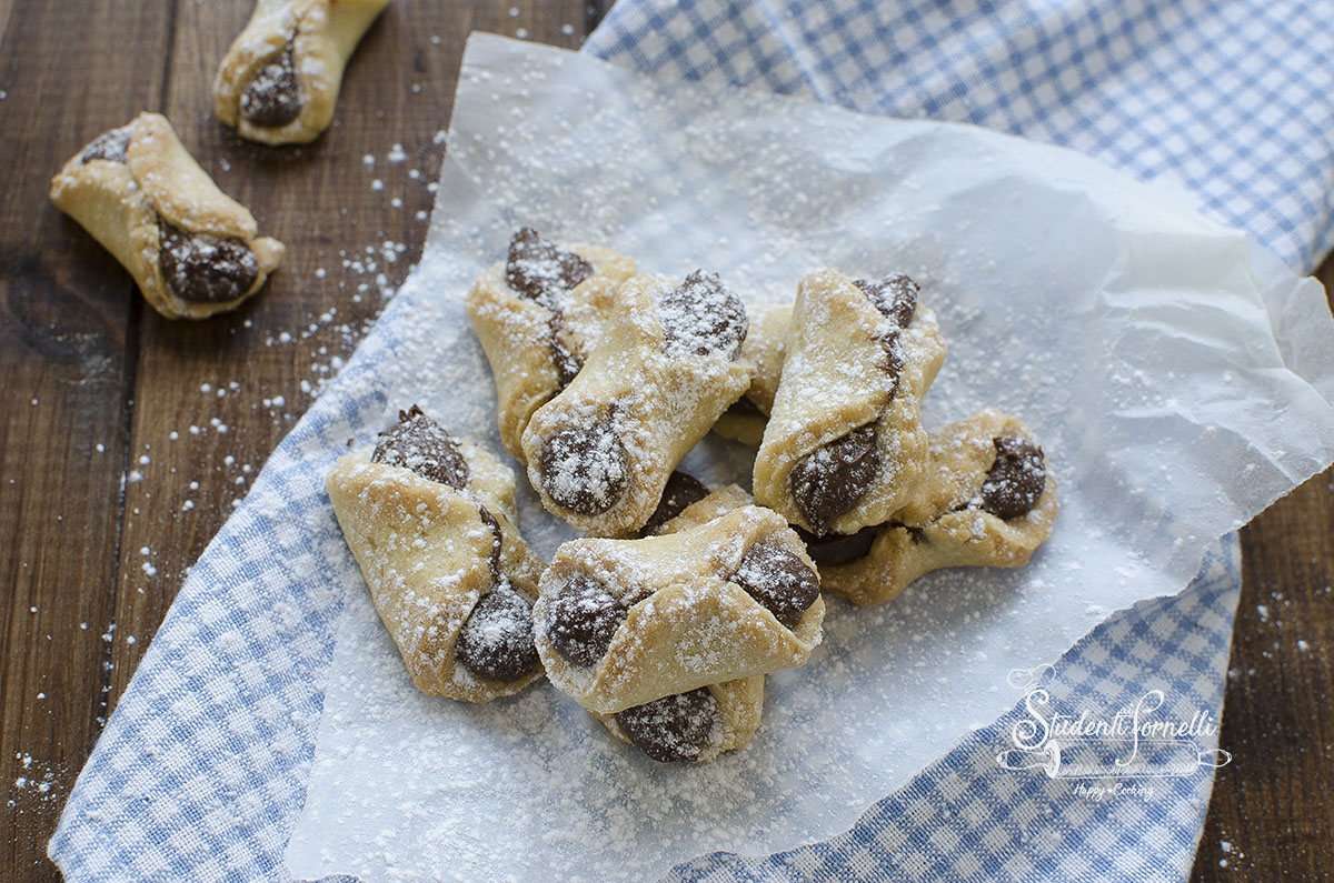 fiocchetti alla nutella biscotti di frolla ricetta