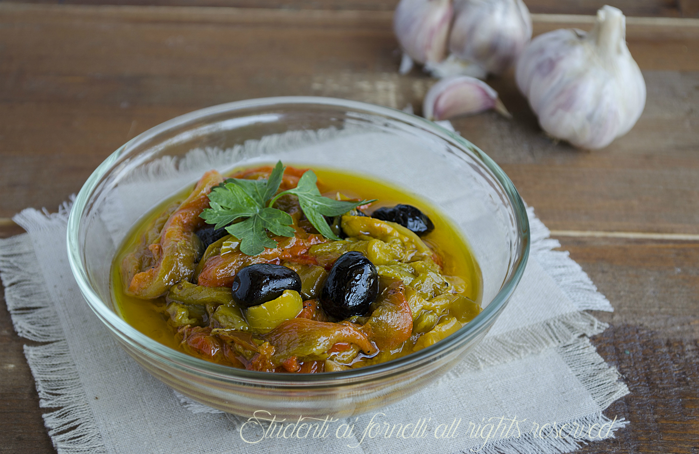 peperoni in padella con olive ricetta antipasto o contorno