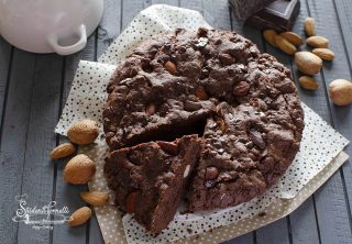 torta biscotto morbida cioccolato e mandorle ricetta cookie