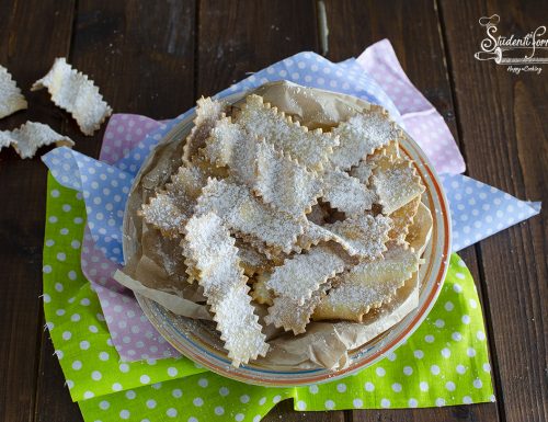 CHIACCHIERE DI CARNEVALE Cotte in Friggitrice ad Aria