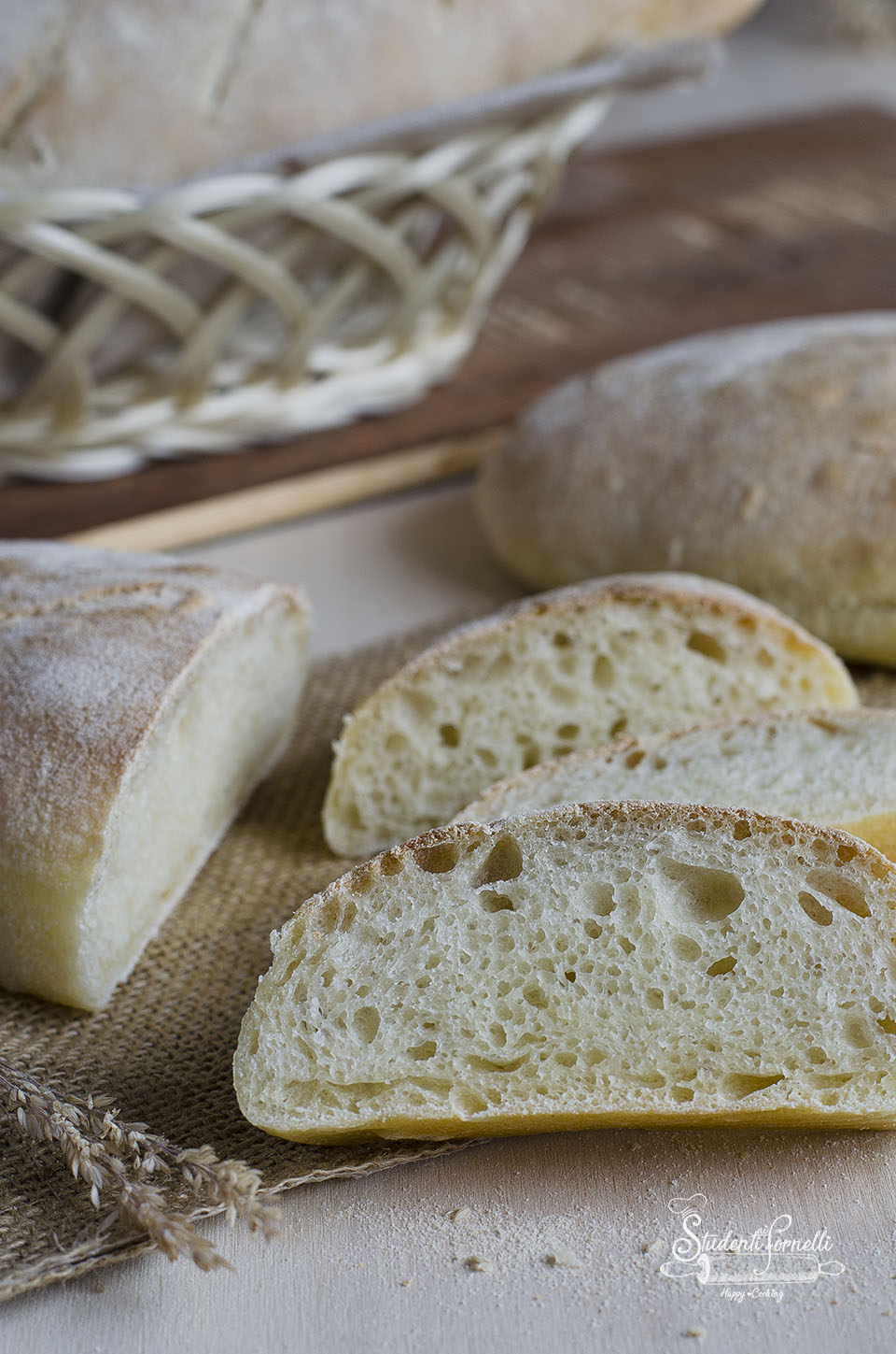 filoncini di pane di semola ricetta pane di grano duro fatto in casa con lievito di birra o madre