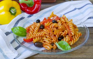 2020 pasta peperoni e pancetta ricetta primo con sugo di peperoni 2020 ricetta pasta peperoni e pancetta ricetta primo con sugo di peperoni