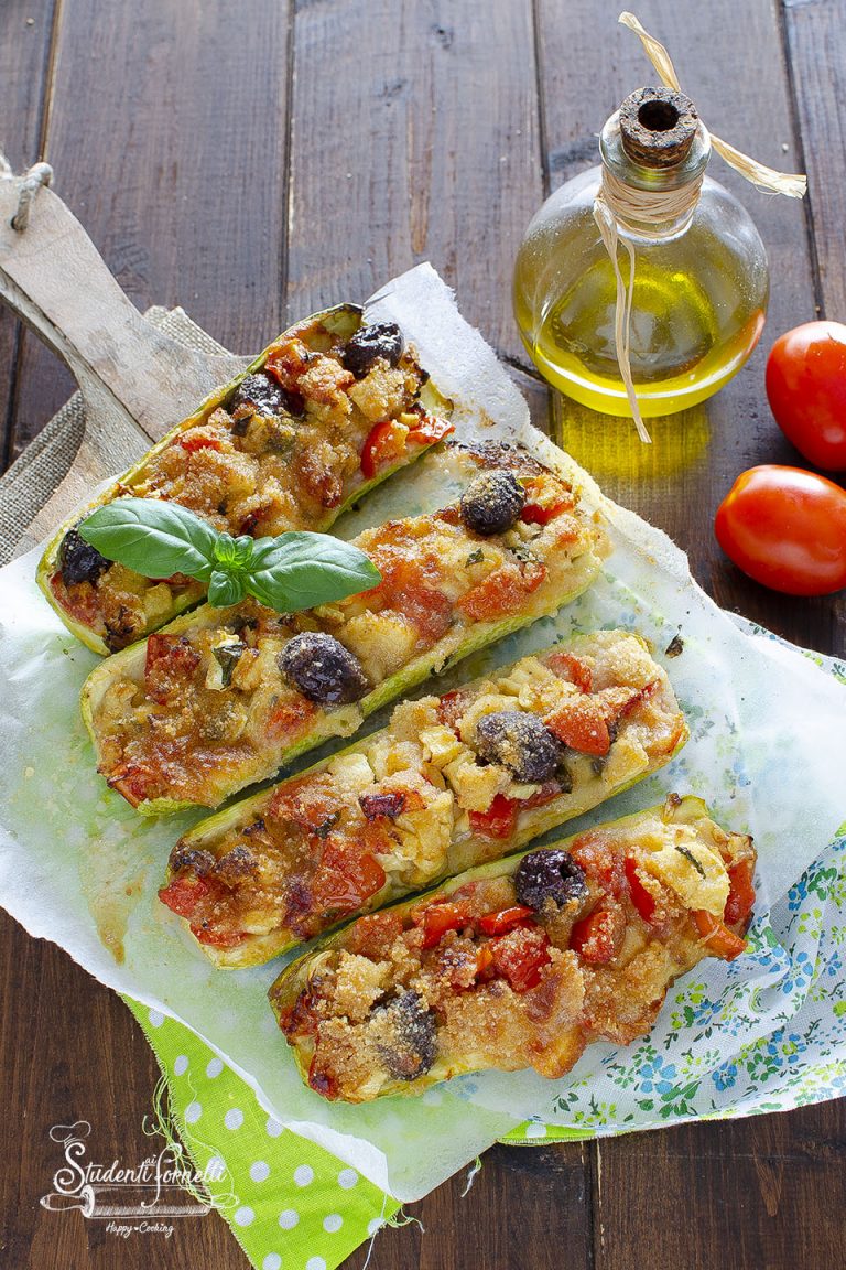 ZUCCHINE RIPIENE ALLA MEDITERRANEA (Senza Carne, Leggere)
