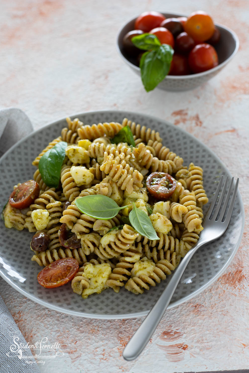 pasta fredda formaggio e pesto ricetta-7841