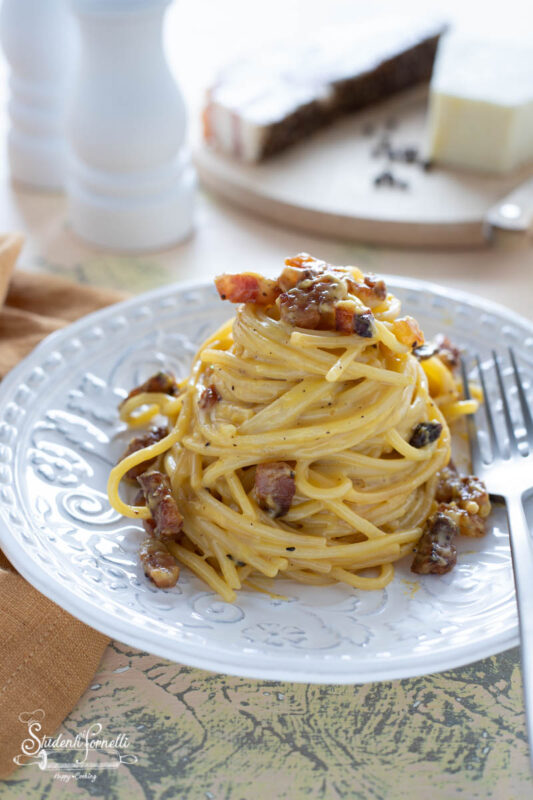 SPAGHETTI ALLA CARBONARA (La Ricetta Originale Romana)