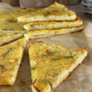 farinata con patate e cipolle