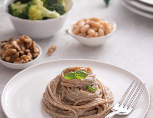PASTA CON CREMA DI BROCCOLI E CANNELLINI Veloce e Vegana