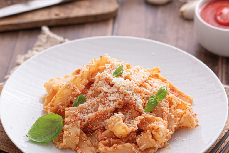 PASTA AL SUGO DI POMODORO E TOFU Veloce E Vegana