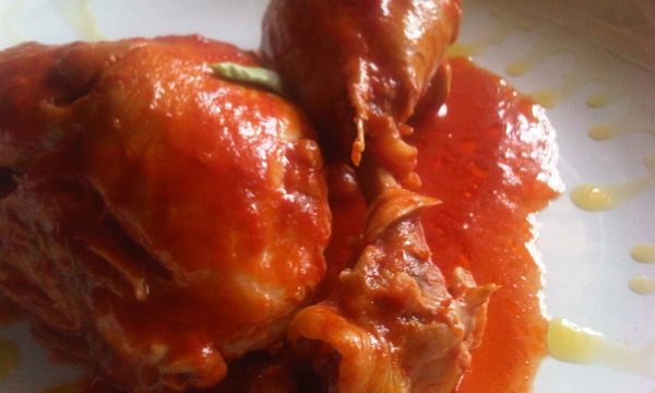 Pollo al Pomodoro Piccante con Aromi