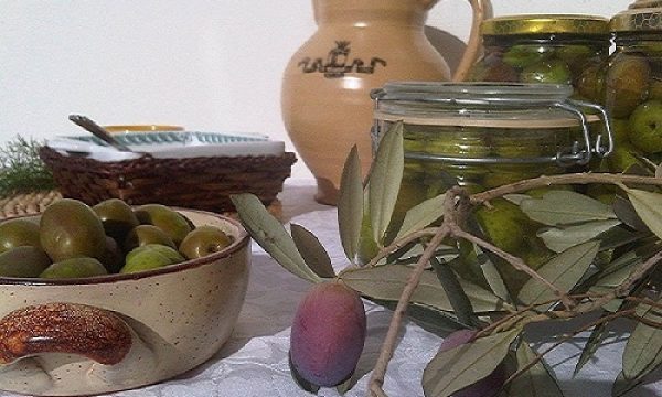 Olive Fresche in Salamoia