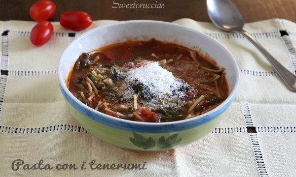 Pasta con i tenerumi ricetta siciliana della tradizione