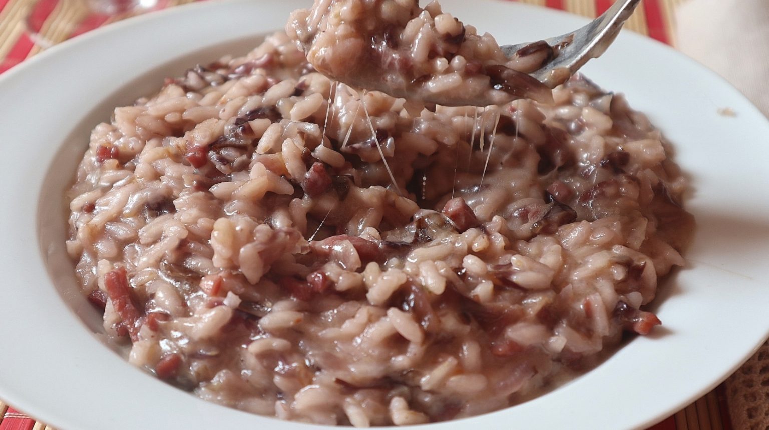 Risotto con radicchio speck e scamorza affumicata — Tavola ...