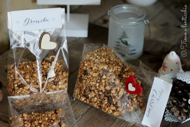 Granola da colazione fiocchi semi e frutta