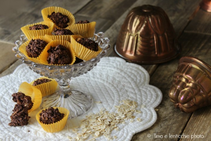 Tartufini ai fiocchi d'avena cocco e cacao