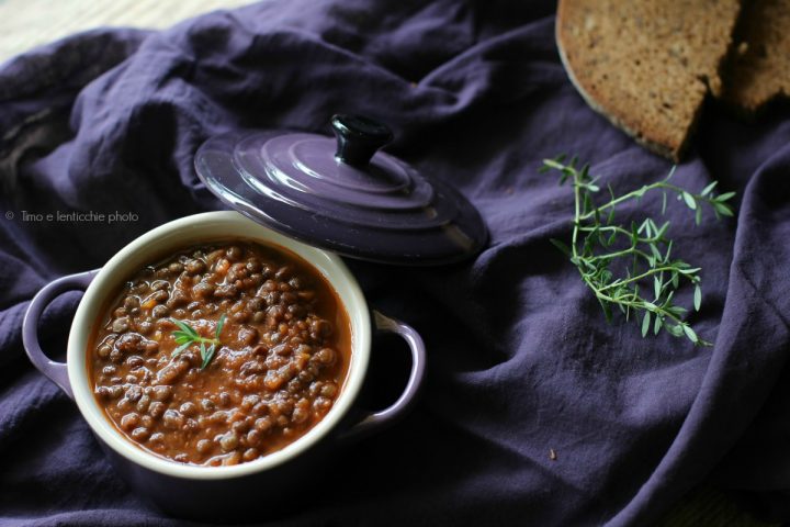Zuppa di lenticchie beluga al profumo di timo