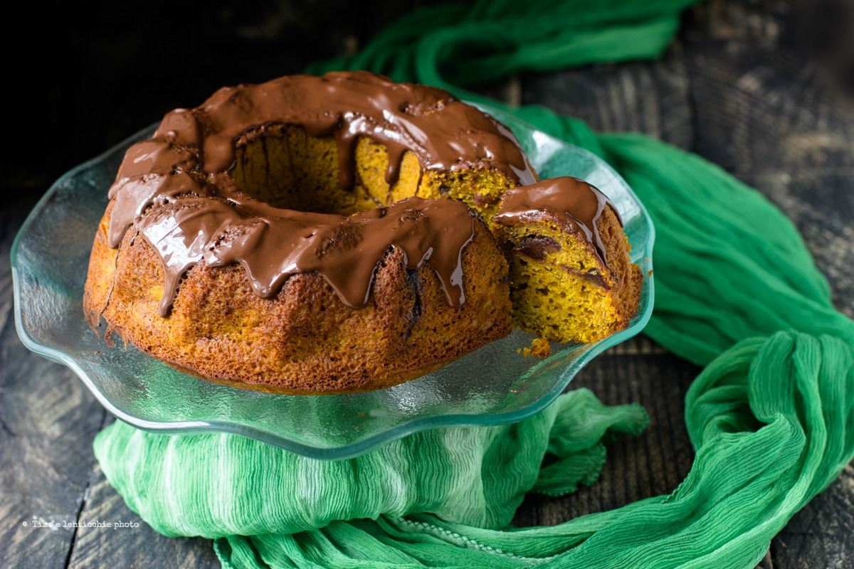 Ciambella alla zucca e datteri