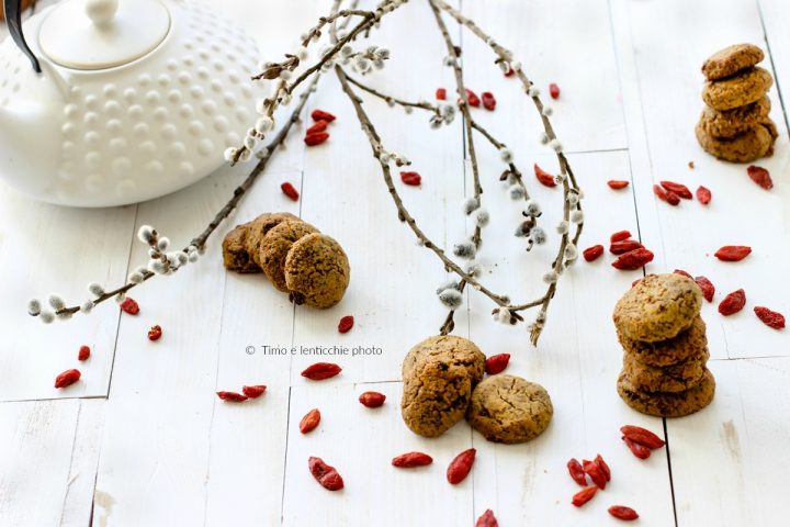 Biscotti di miglio senza glutine alle bacche di goji