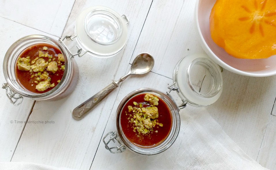 Budino di caco mela e corccante ali pistacchi