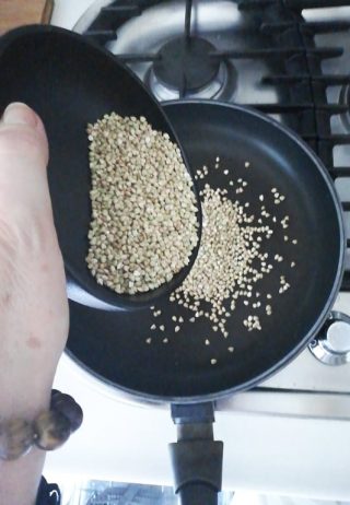 foto grano saraceno in padella