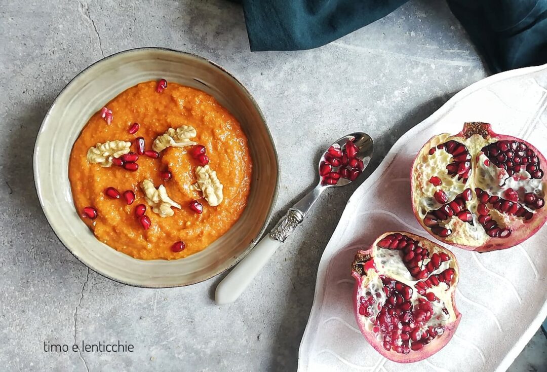 Muhammara salsa di peperoni siriana con noci