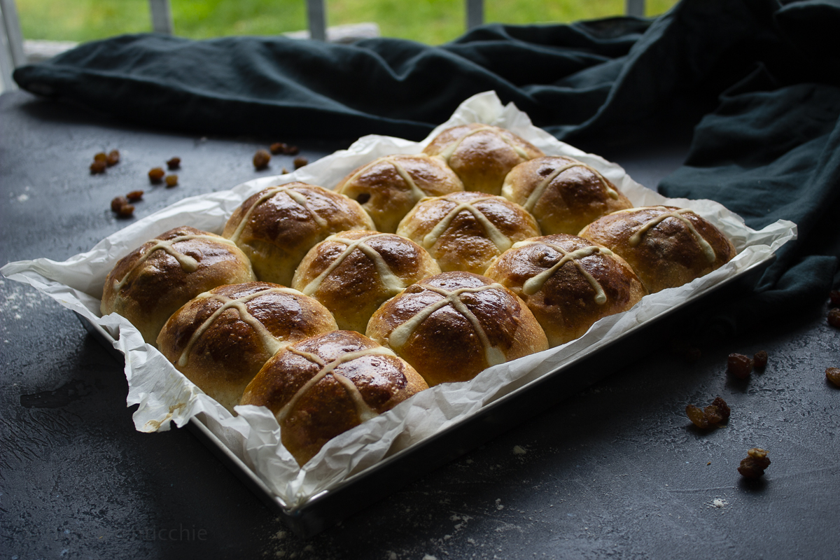 Hot cross buns