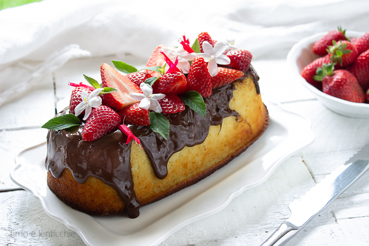 plumcake mandorle e fragole low carb