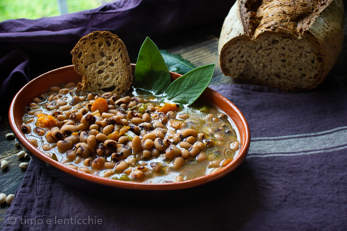Zuppa di fagioli dall'occhio