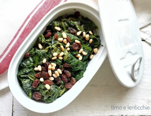 Spinaci alla romana uvetta e pinoli