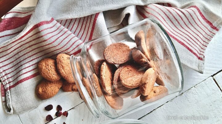 Biscotti mais e grano saraceno