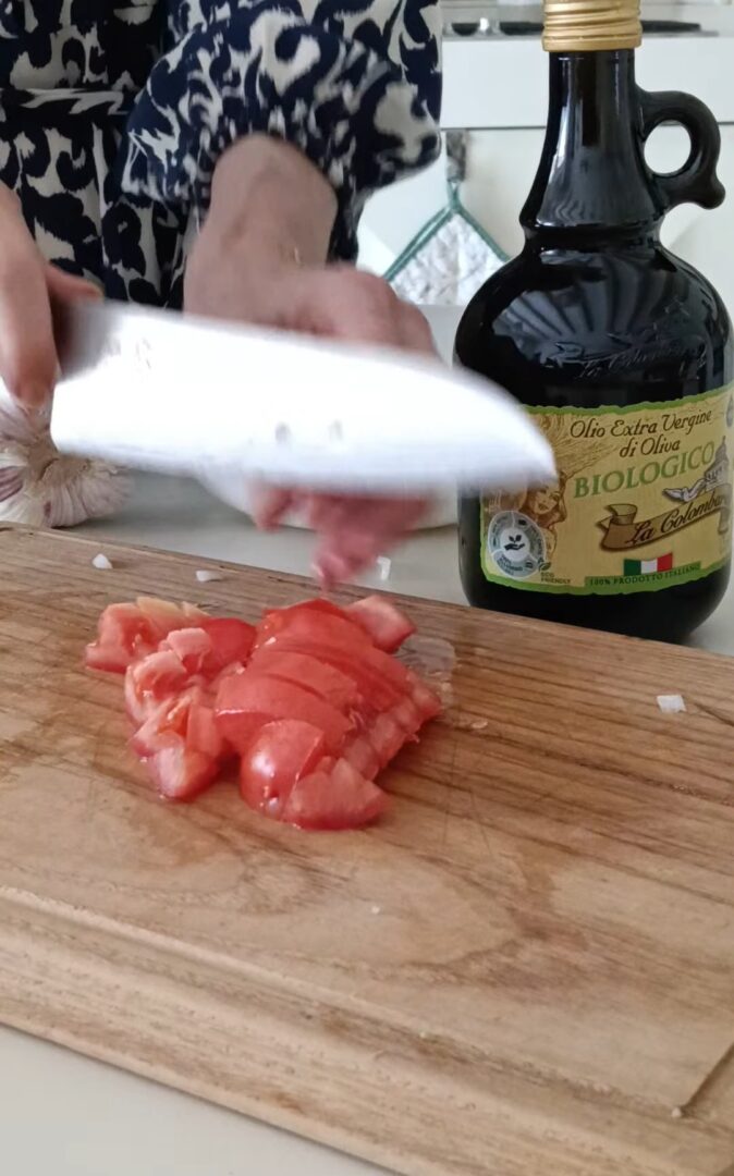 Pomodori per zuppa estiva zucchine e fagiolini