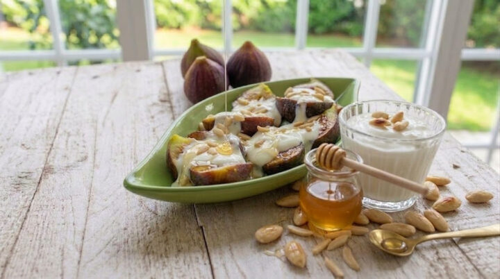 Fichi freschi con yogurt greco