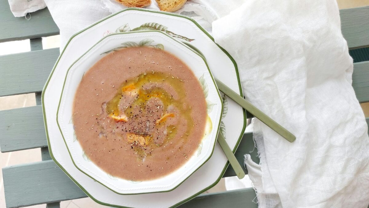 Passata di fagioli borlotti con orzo