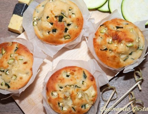 Muffin zucchine salati