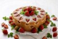 Torta Soffice allo Yogurt e Fragole: Il Dolce Profumato che sa di Primavera