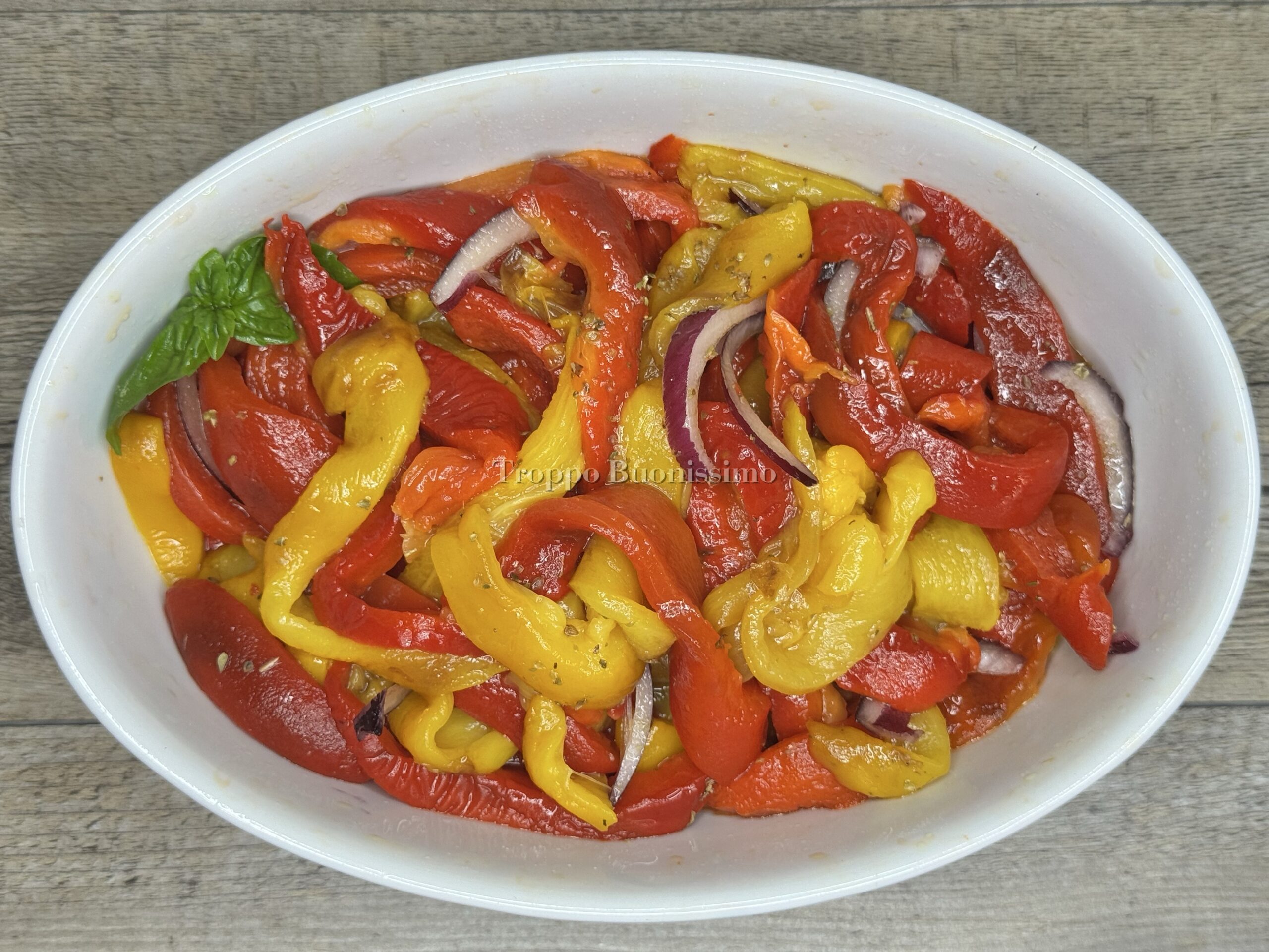 Insalata di peperoni (cottura in friggitrice ad aria)