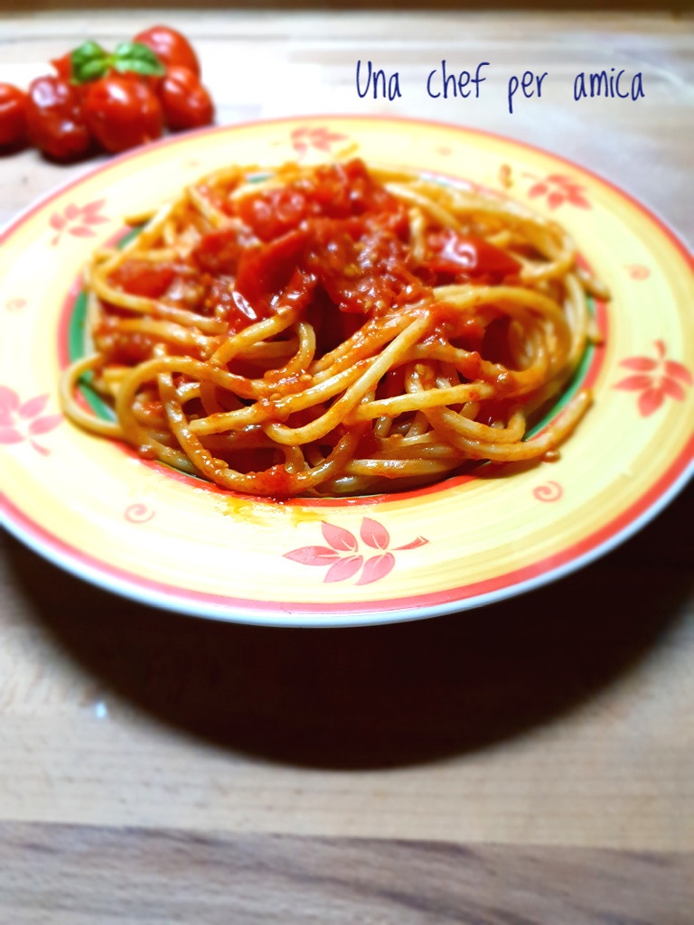 Spaghetti con pomodorino del piennolo
