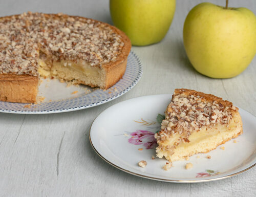 Crostata di mele crema e mandorle