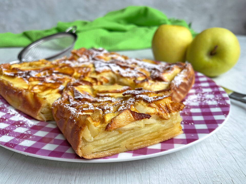 Torta invisibile di mele in friggitrice ad aria