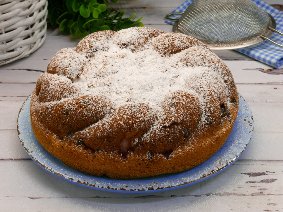 Torta fragole e banane in friggitrice ad aria