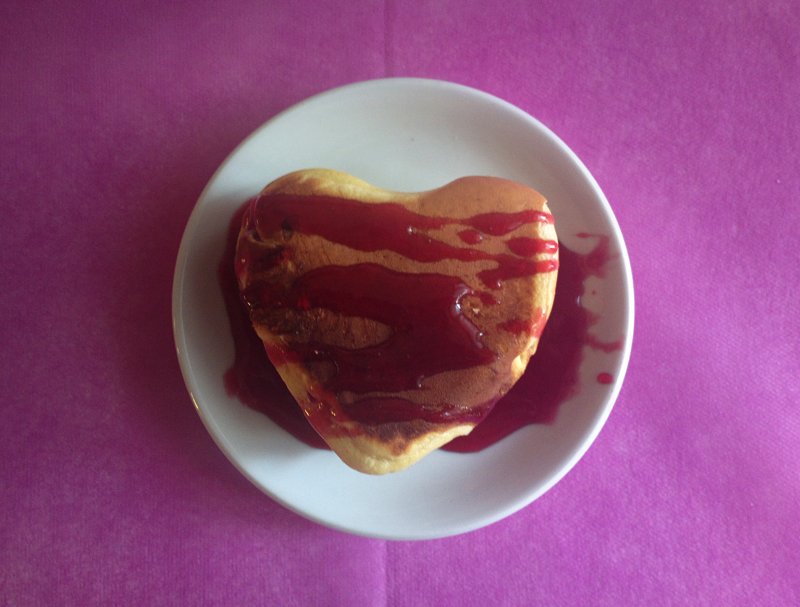 Pancakes a forma di cuore ai cranberries