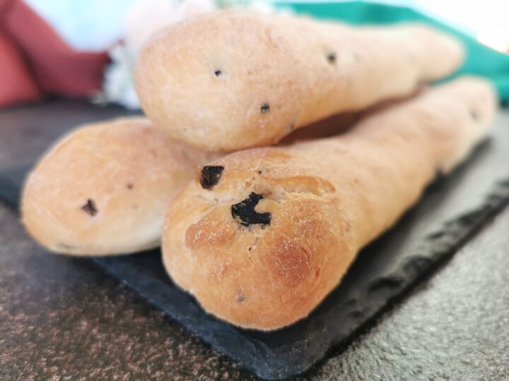 Bastoncini di pane alle olive senza glutine
