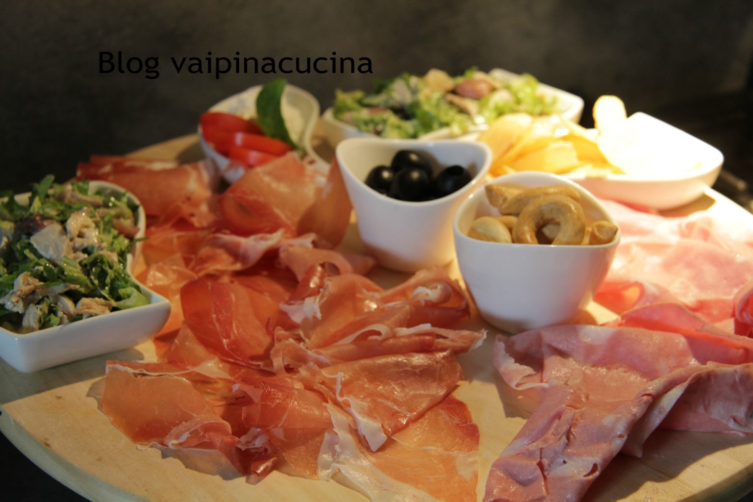 Antipasto all'italiana, come al ristorante così anche a casa!